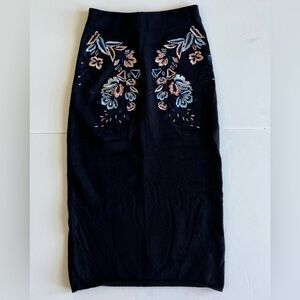 SNIDEL embroidered floral navy knit pencil skirt size F (US S/M)